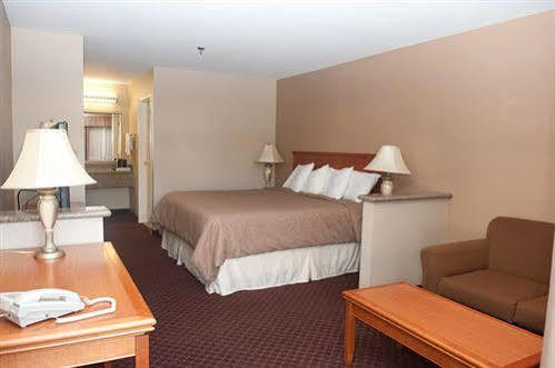 Burbank Inn And Suites Exteriör bild