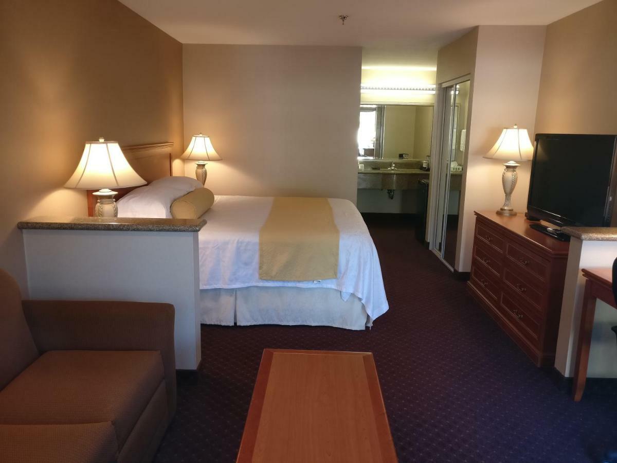 Burbank Inn And Suites Exteriör bild