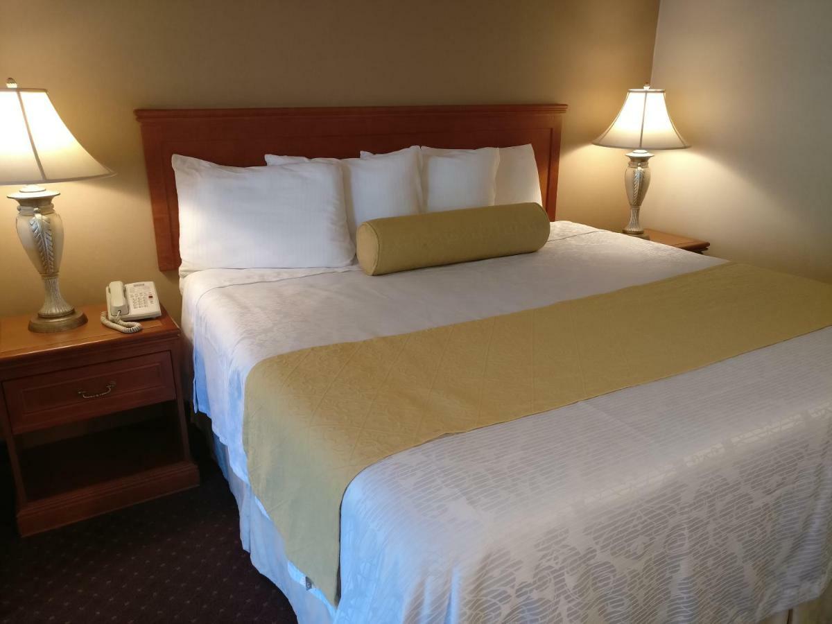 Burbank Inn And Suites Exteriör bild