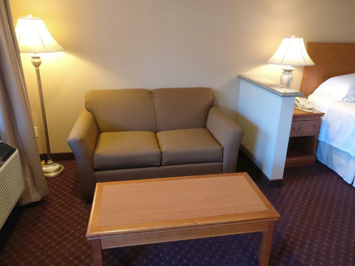 Burbank Inn And Suites Exteriör bild