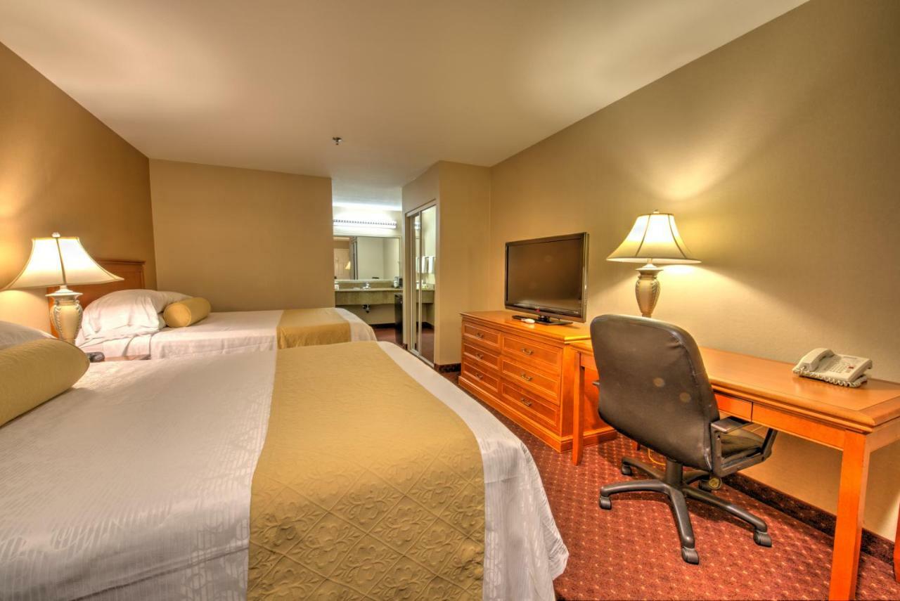 Burbank Inn And Suites Exteriör bild